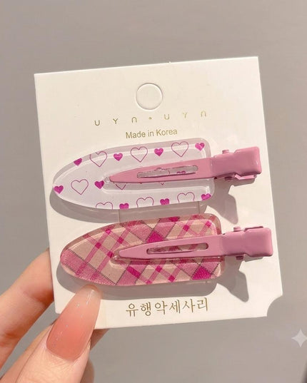 Korean Aesthetic Pink Hair Clips for Girls & Women – Acrylic Duckbill Hair Pins Set of 2 (Pink Hearts & Plaid Check) (VT-133)