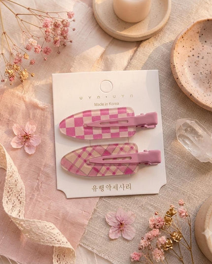 Korean Aesthetic Pink Plaid Hair Clips for Girls & Women – Acrylic Duckbill Hair Pins Set of 2 (Checkerboard & Tartan Check) (VT-135)