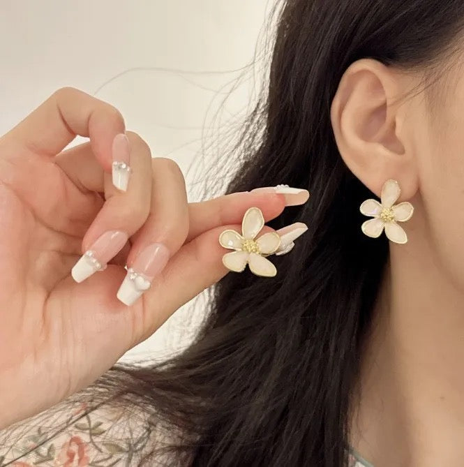 Amazing Korean Jewelry For Women (DESIGN 1454)