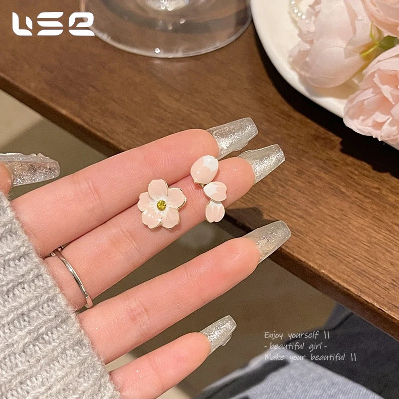 Amazing Korean Jewelry For Women (DESIGN 1597)