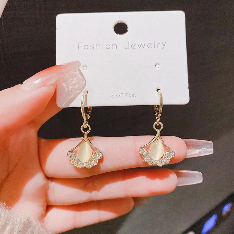 Amazing Korean Jewelry For Women (DESIGN 1621) –