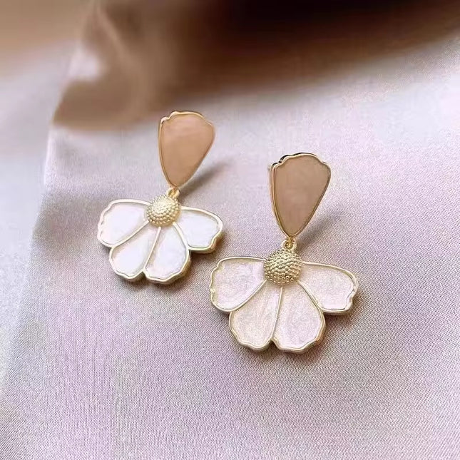 Amazing Korean Jewelry For Women (DESIGN 1765)