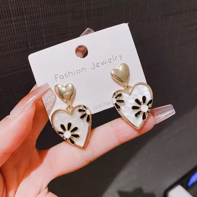 Amazing Korean Jewelry For Women (DESIGN 1775)