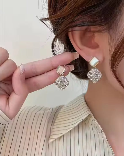 Amazing Korean Jewelry For Women (DESIGN 1790)