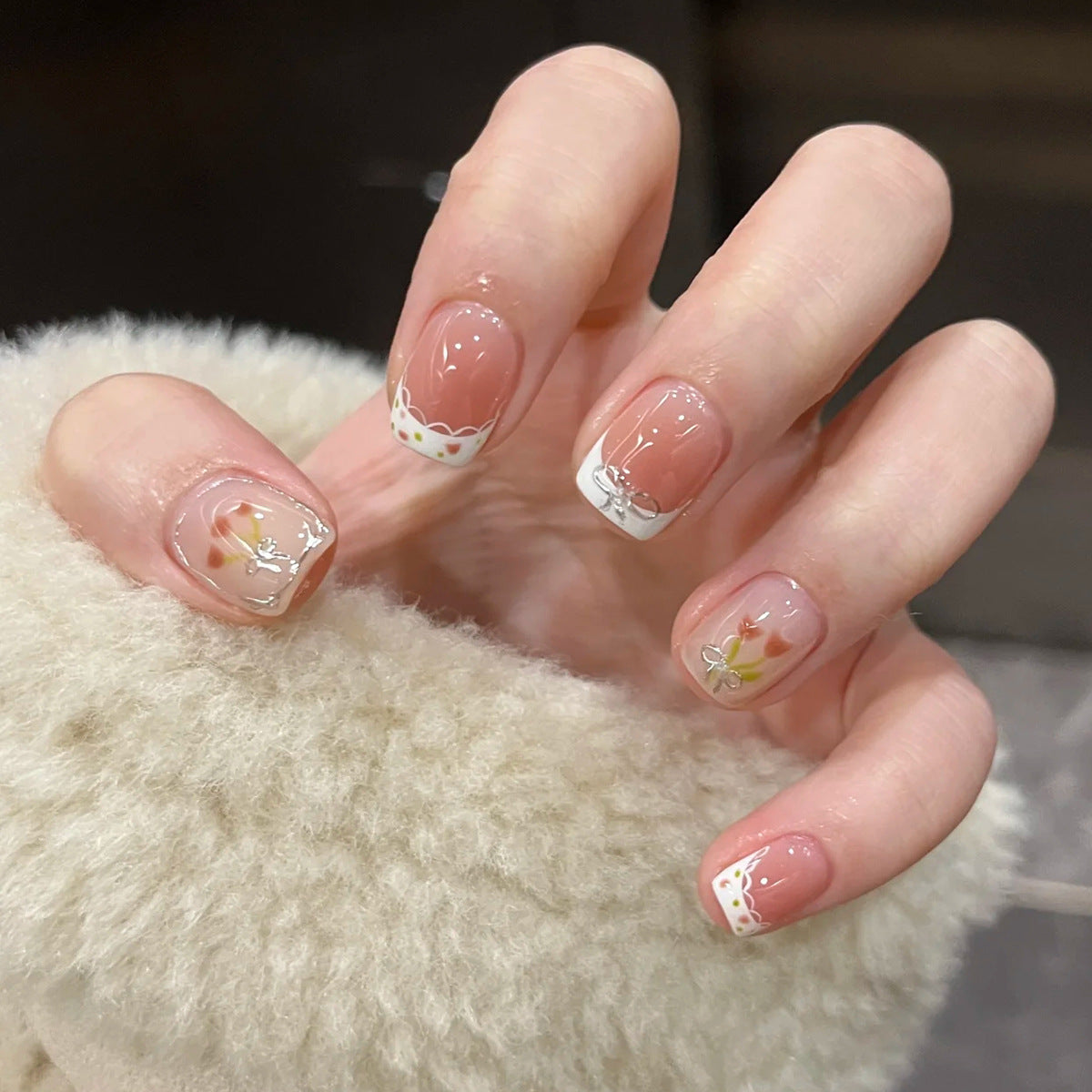 Elegant Minimalist Press-On Nail Set (24pcs) (DESIGN 7308)