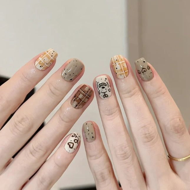 Elegant Minimalist Press-On Nail Set (24pcs) (DESIGN 7638)