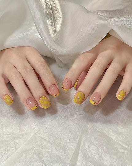 Elegant Minimalist Press-On Nail Set (24pcs) (DESIGN 7521)