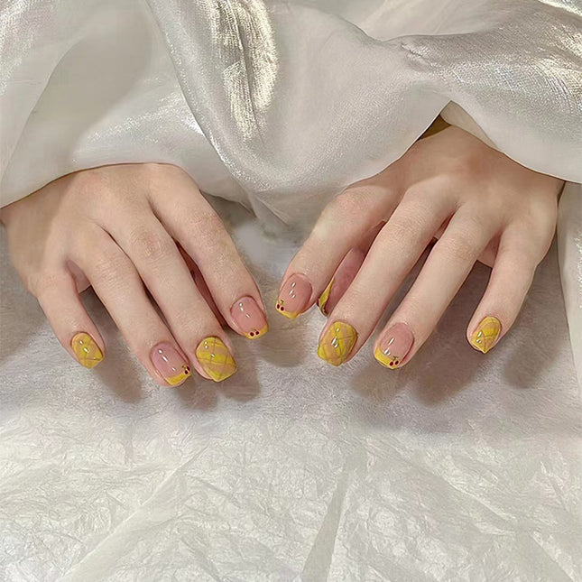 Elegant Minimalist Press-On Nail Set (24pcs) (DESIGN 7521)