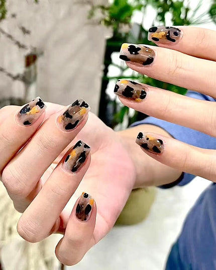 Elegant Minimalist Press-On Nail Set (24pcs) (DESIGN 7591)