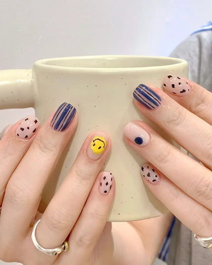 Elegant Minimalist Press-On Nail Set (24pcs) (DESIGN 7606)