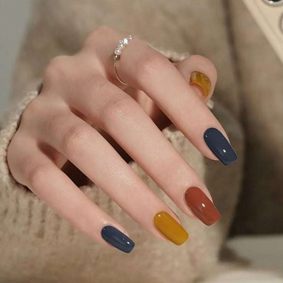 Elegant Minimalist Press-On Nail Set (24pcs) (DESIGN 7653)