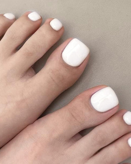 Elegant Minimalist Press-On Nail Set (24pcs) (DESIGN 7488)