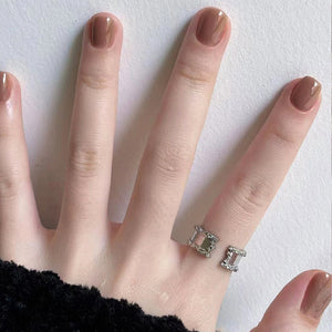 Elegant Minimalist Press-On Nail Set (24pcs) (DESIGN 7379)