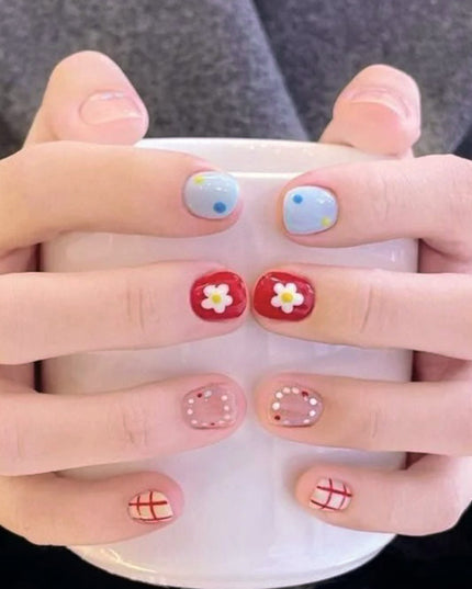 Elegant Minimalist Press-On Nail Set (24pcs) (DESIGN 7644)