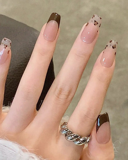 Elegant Minimalist Press-On Nail Set (24pcs) (DESIGN 7560)