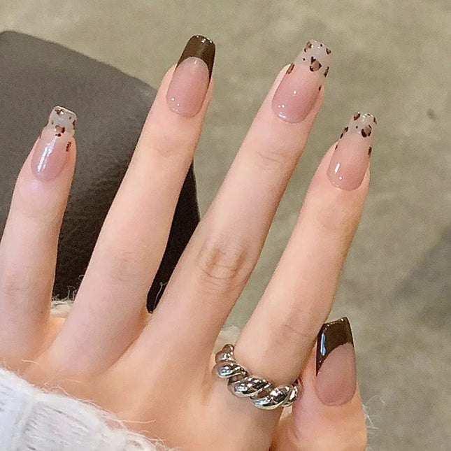 Elegant Minimalist Press-On Nail Set (24pcs) (DESIGN 7560)