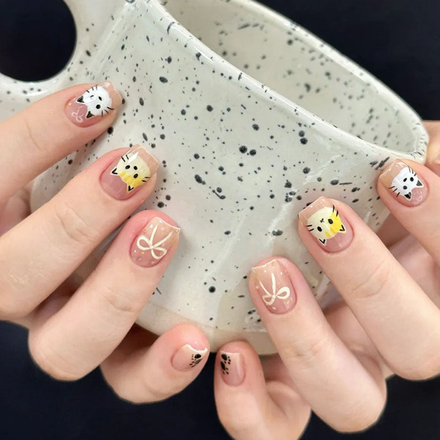 Elegant Minimalist Press-On Nail Set (24pcs) (DESIGN 7602)