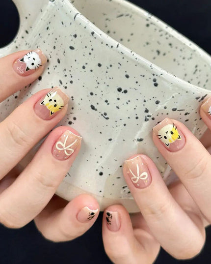 Elegant Minimalist Press-On Nail Set (24pcs) (DESIGN 7602)