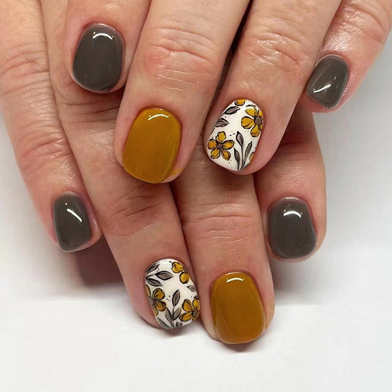 Elegant Minimalist Press-On Nail Set (24pcs) (DESIGN 7396)