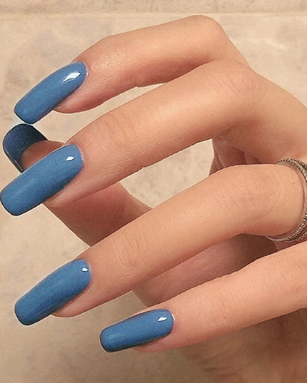 Elegant Minimalist Press-On Nail Set (24pcs) (DESIGN 7418)