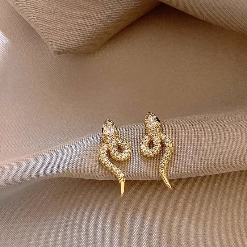 Amazing Korean Jewelry For Women (DESIGN 2147)