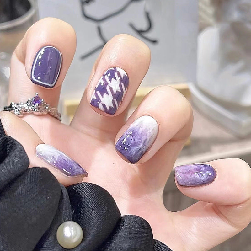 Elegant Minimalist Press-On Nail Set (24pcs) (DESIGN 7370)