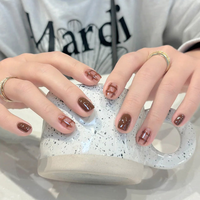 Elegant Minimalist Press-On Nail Set (24pcs) (DESIGN 7607)