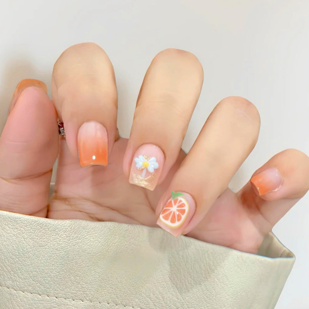 Elegant Minimalist Press-On Nail Set (24pcs) (DESIGN 7404)
