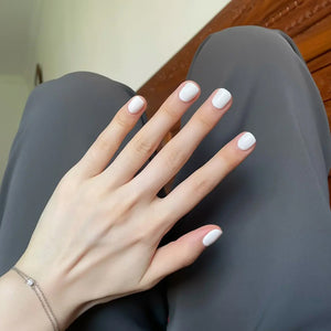 Elegant Minimalist Press-On Nail Set (24pcs) (DESIGN 7469)
