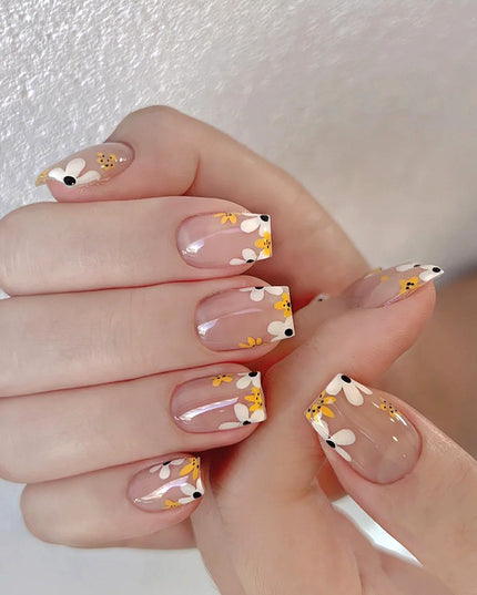 Elegant Minimalist Press-On Nail Set (24pcs) (DESIGN 7581)