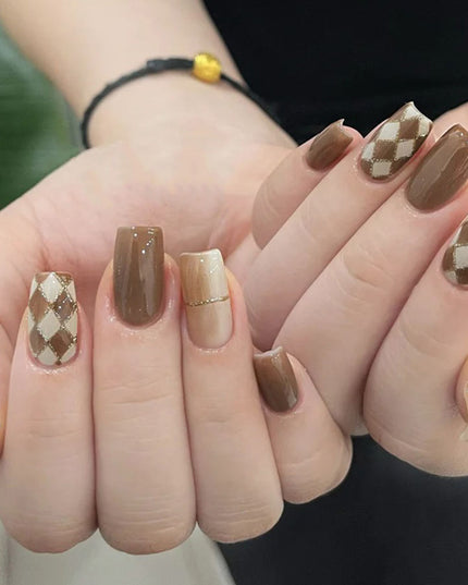 Elegant Minimalist Press-On Nail Set (24pcs) (DESIGN 7590)