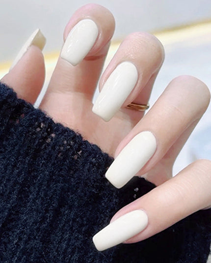 Elegant Minimalist Press-On Nail Set (24pcs) (DESIGN 7373)