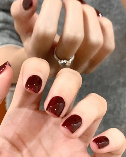 Elegant Minimalist Press-On Nail Set (24pcs) (DESIGN 7424)