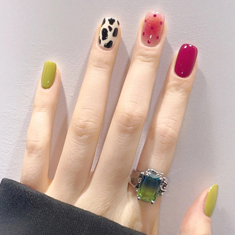 Elegant Minimalist Press-On Nail Set (24pcs) (DESIGN 7455)