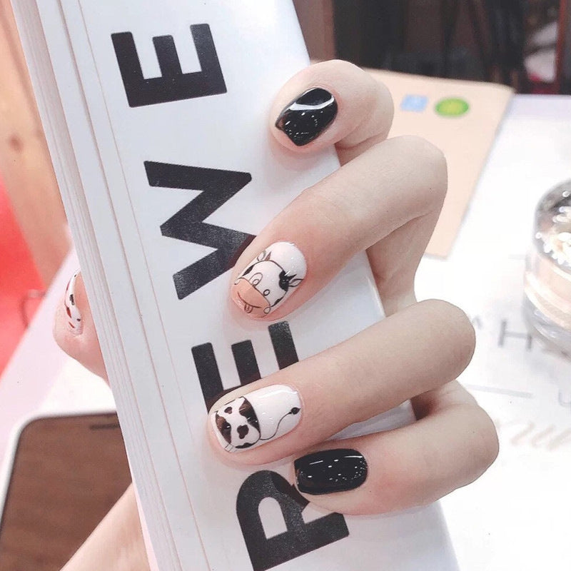 Elegant Minimalist Press-On Nail Set (24pcs) (DESIGN 7316)