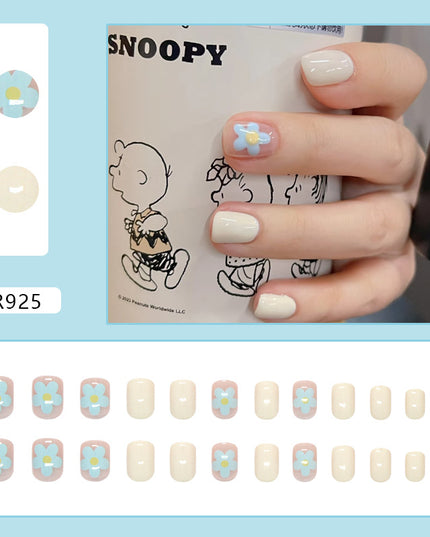 Elegant Minimalist Press-On Nail Set (24pcs) (DESIGN 7444)