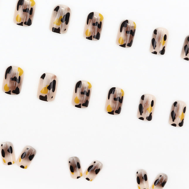 Elegant Minimalist Press-On Nail Set (24pcs) (DESIGN 7591)