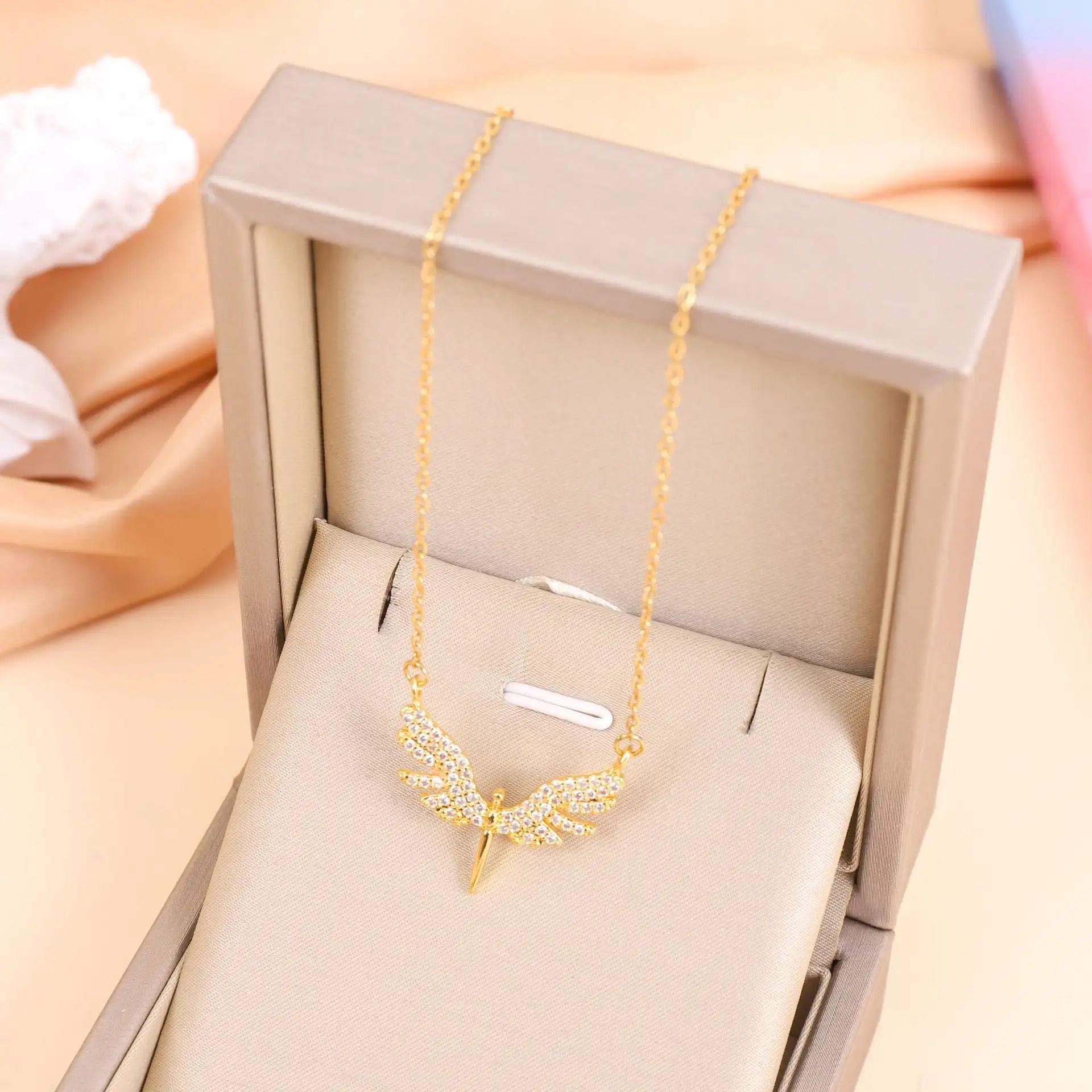 Amazing Korean Necklace For Women (DESIGN 4009)