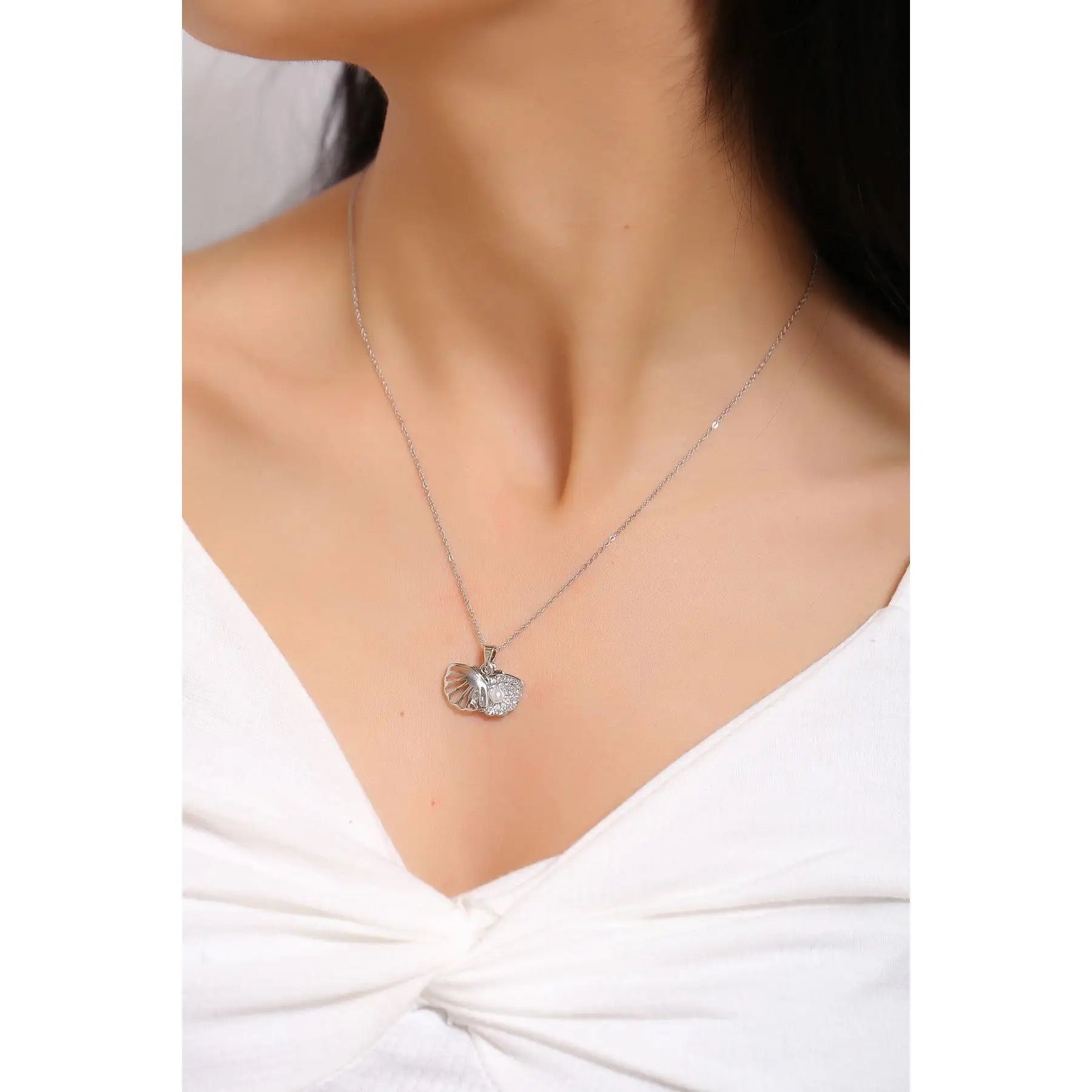 Amazing Korean Necklace For Women (DESIGN 4011)