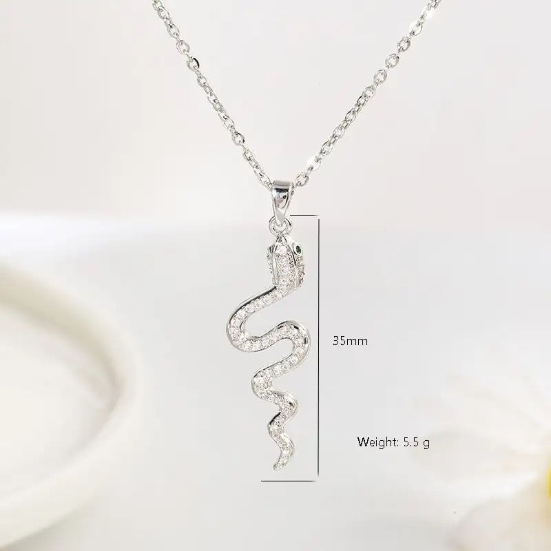 Amazing Korean Necklace For Women (DESIGN 4014)