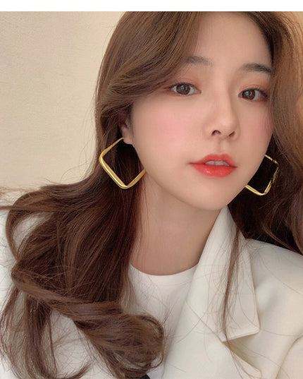 Amazing Korean Jewelry For Women (DESIGN 2125)