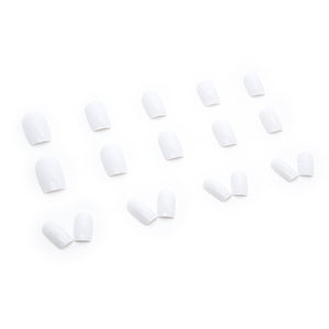 Elegant Minimalist Press-On Nail Set (24pcs) (DESIGN 7373)