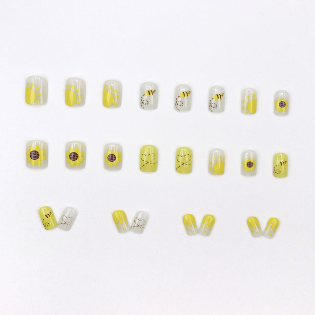 Elegant Minimalist Press-On Nail Set (24pcs) (DESIGN 7646)