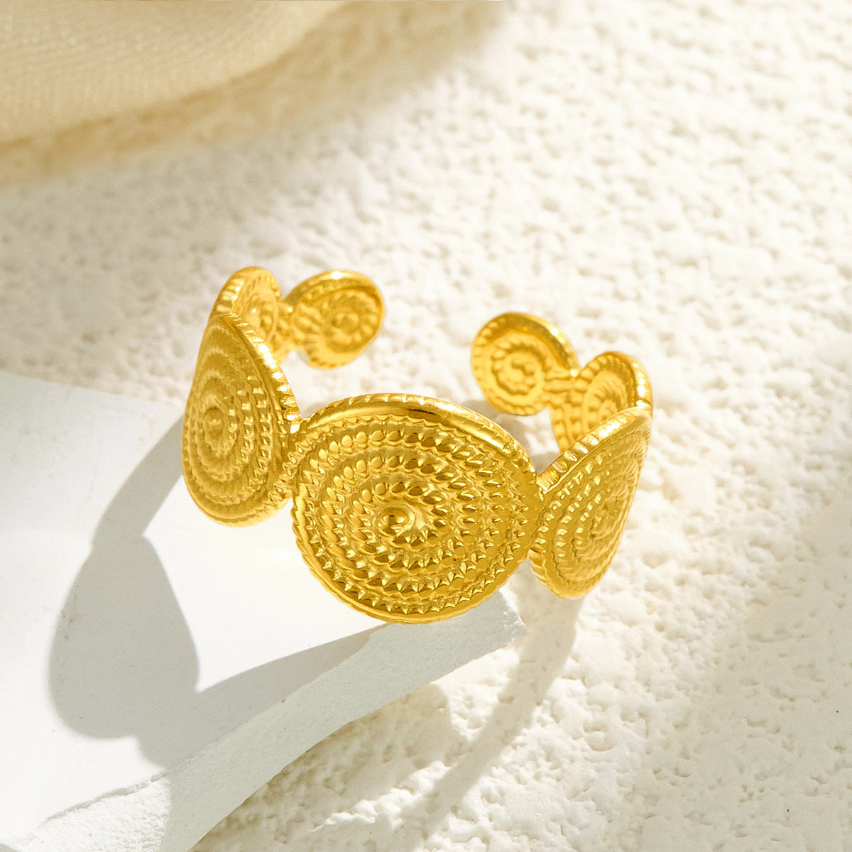 Anti-Tarnish Jewelry – Shine That Lasts Ring (DESIGN 5421)