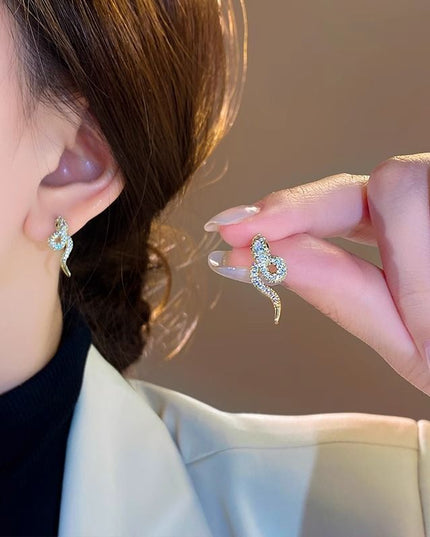 Amazing Korean Jewelry For Women (DESIGN 2147)