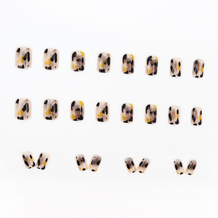 Elegant Minimalist Press-On Nail Set (24pcs) (DESIGN 7591)