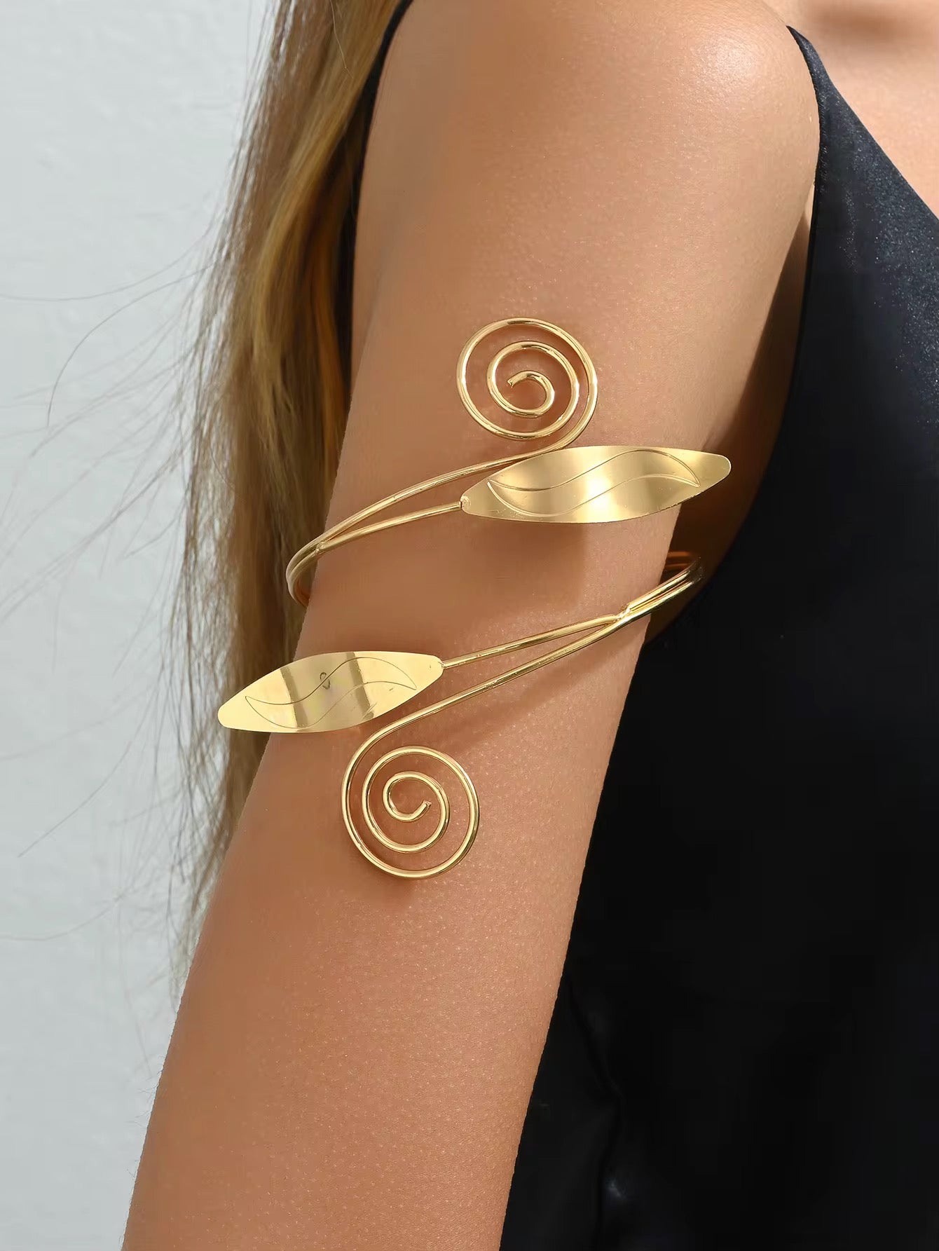 Anti-Tarnish Jewelry – Shine That Lasts ARMCUFF (DESIGN 5297)