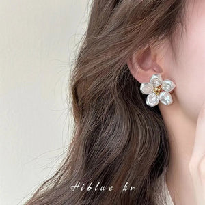 Amazing Korean Jewelry For Women (DESIGN 6062)