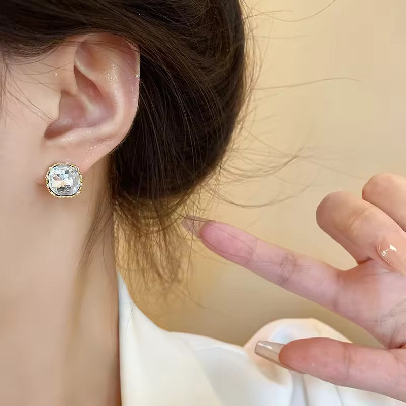 Amazing Korean Jewelry For Women (DESIGN 6176)