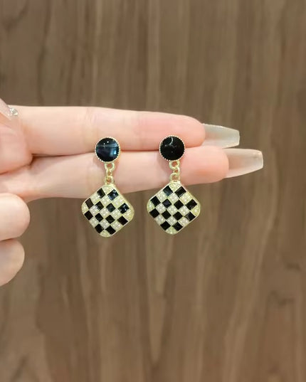 Amazing Korean Jewelry For Women (DESIGN 6319)
